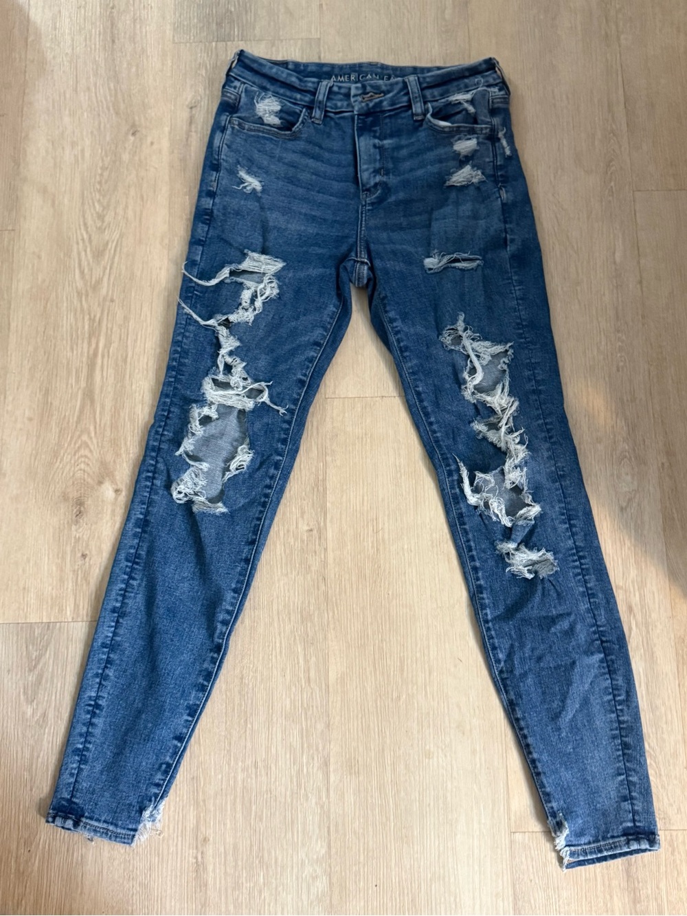 American Eagle Curvy Jegging Jeans Women’s 4 Long Distressed Ripped Stretch Blue